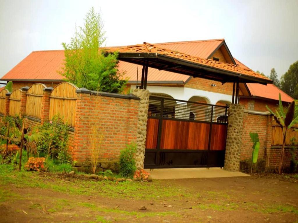 Urugano Virunga Palace Nyarugina Exteriör bild