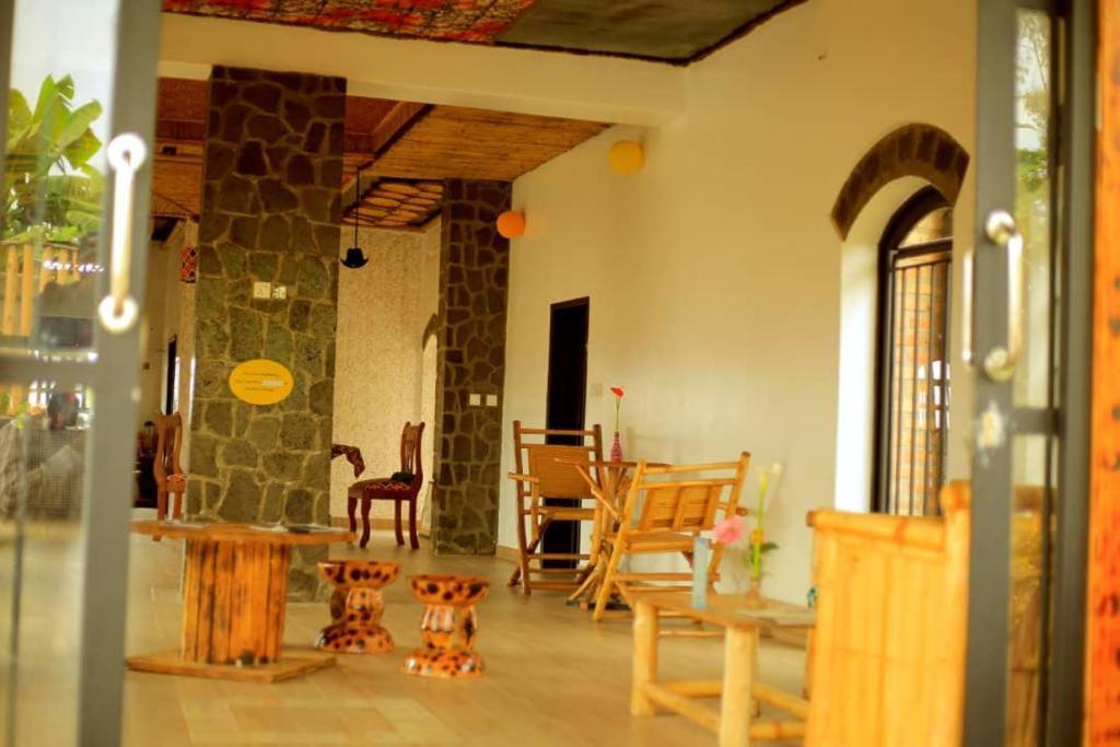 Urugano Virunga Palace Nyarugina Exteriör bild